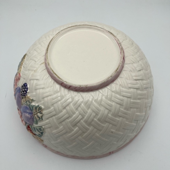 Vintage Majolica Hand Painted Bowl | Made in Portugal for Neuwirth - Picture 5 of 5